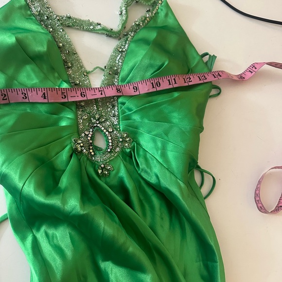 Cache Gorgeous Satin Rhinestones Beaded Sequin 90’s/Y2K Vintage Gown 2 *FLAWS* - Picture 10 of 16